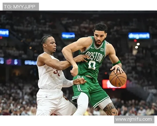 湖人勇士激战正酣精彩图文直播全程回顾与分析 湖人勇士激战正酣精彩图文直播全程回顾与分析